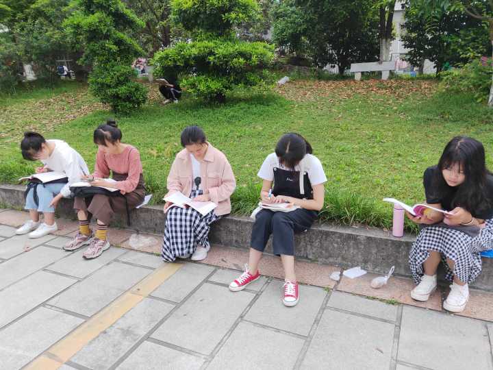304am永利集团员工外语角早读